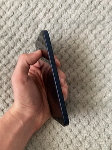 iPhone 12 128 ГБ (4 фото из 6)