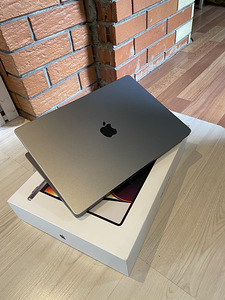 MacBook Pro (16 дюймов, 2021 г.) (2 фото из 4)