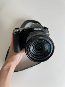 Sony RX10 III kompaktkaamera (1 foto / 6)