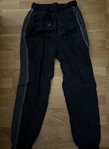 Nike брюки (1 фото из 1)