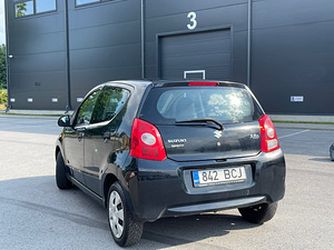 Suzuki Alto 2010 (4 foto / 8)