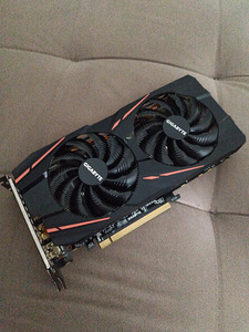 Rx 580 8 gb (1 фото из 3)