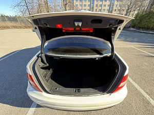 Продам Mercedes Benz C 2.2 d (5 фото из 9)