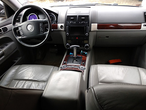 Volkswagen Touareg (4 foto / 7)