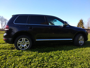 M: Volkswagen Touareg (4 foto / 8)