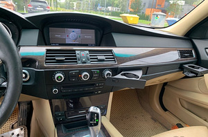 M: BMW 530XI facelift (7 foto / 11)