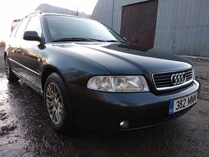 Продается: Audi A4 (2 фото из 5)