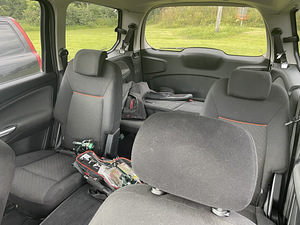 Ford Galaxy (4 фото из 4)
