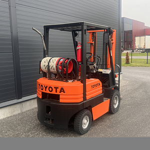 Toyota FGL15 Gaasitõstuk (4 foto / 8)