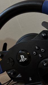 Игровой руль Thrustmaster T150 (1 фото из 9)