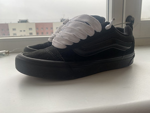 Кроссовки Vans (2 фото из 4)
