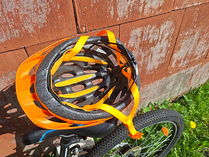 Jalgrattakiiver BELL Bell Charger Junior Helmet 50-57cm (2 foto / 2)
