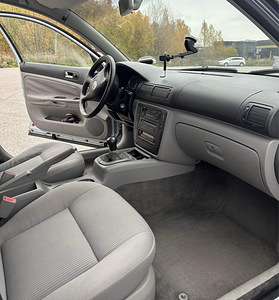 Volkswagen Passat Variant 2002 1.9 TDI (7 foto / 10)
