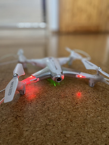 Syma Z3 (4 foto / 6)