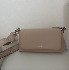 Новая! Сумка Calvin Klein (1 фото из 4)