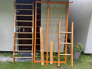 Spotdisein (rootsisein) / Wall bars (4 foto / 5)