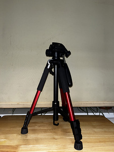 Canon EOS M50 + EF-M 15-45mm (10 foto / 10)