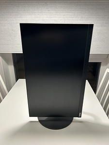 Монитор Lenovo T24i-10 (3 фото из 4)