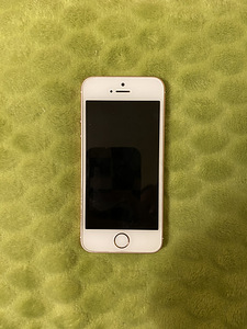 iPhone SE rose gold 32GB (1 foto / 2)