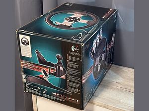 Руль Logitech G27 + педали + КПП. (6 фото из 6)