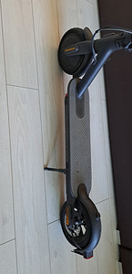 Xiaomi Mi Scooter Essential elektriline roller (1 foto / 4)