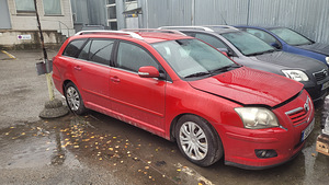 Авто на запчасти (4 фото из 4)
