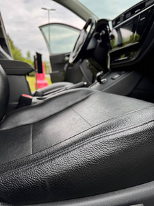 Toyota Auris 2018 gaas/hübriid auto rent (8 foto / 9)