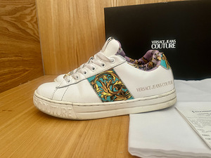 Kроссовки Versace (3 фото из 6)