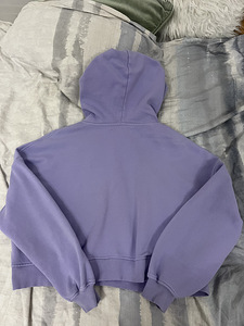 Продам толстовку‼️ (2 фото из 2)