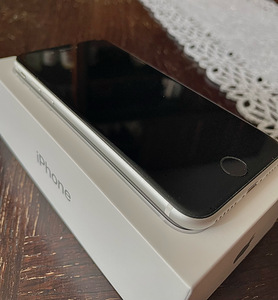 iPhone SE 2020, 64 ГБ (5 фото из 6)