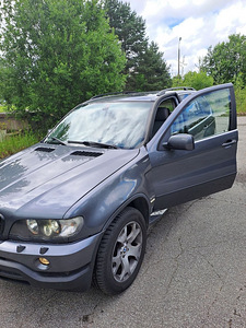 BMW X5 E53 (2 foto / 8)