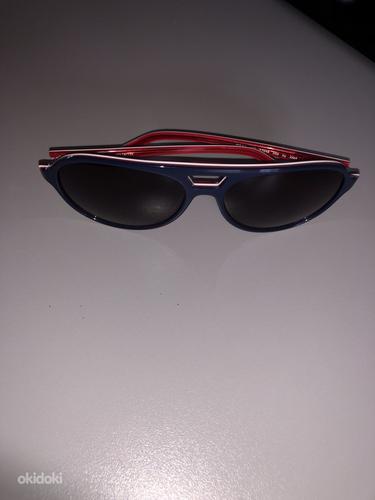 Солнечные очки новые (фото #1)