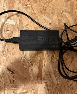 ASUS TUF Gaming FX505DT (8 foto / 8)