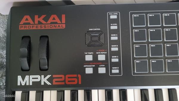 Миди-клавиатура Akai mpk261 (фото #3)