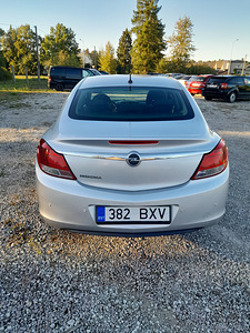Опель Инсигния (5 фото из 7)