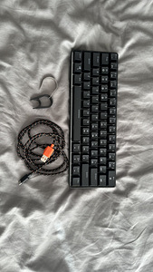 Gk 61 Gateron Yellow Switches Vahetatav RGB (1 foto / 3)