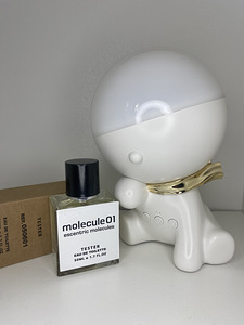 Духи MOLECULE 01 (1 фото из 2)