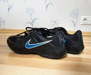 Кроссовки Nike (2 фото из 5)