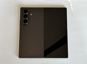 UUS Samsung Galaxy Fold7, 16 GB, 1 TB, must + garantii 2a (1 foto / 6)