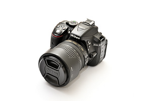 DSLR NIKON D5300 Kit + lense Nikkor 18-105 VR 3.5-5.6 (2 foto / 7)