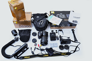 DSLR NIKON D5300 Kit + lense Nikkor 18-105 VR 3.5-5.6 (7 foto / 7)