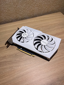 Zotac gaming RTX 3060 ti amp LHR (1 foto / 4)