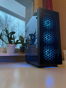 Pc / lauaarvuti (RTX 3060 ti, i7 8700k, 16gb DDR4) (1 foto / 7)