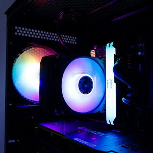 UUS! Lauaarvuti ●RTX 3070 ●I5 14400F ●32GB DDR4 (2 foto / 5)