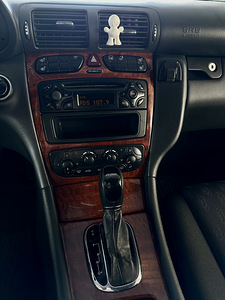Mercedes-Benz C 180 1.8 105kW (9 foto / 15)