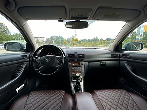 Toyota Avensis 2.2d (130kw) (9 foto / 12)