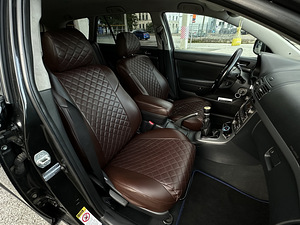 Toyota Avensis 2.2d (130kw) (11 foto / 12)