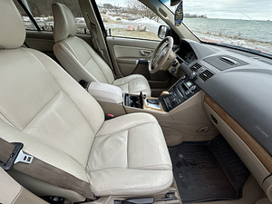 Volvo xc90 2.4d (136 kW) (13 foto / 15)