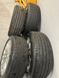 Volvo valuveljed (R17), suverehvidega (7 foto / 7)