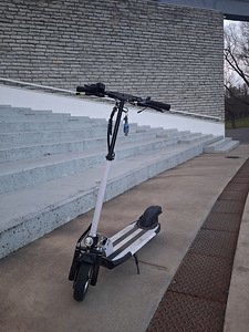 Elektritõukeratas (1 foto / 8)